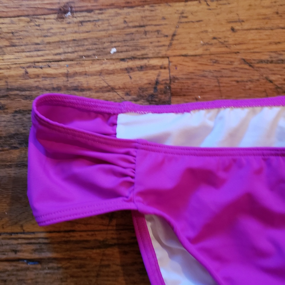 Victoria Secret Pink bikini bottom - Picture 3 of 3